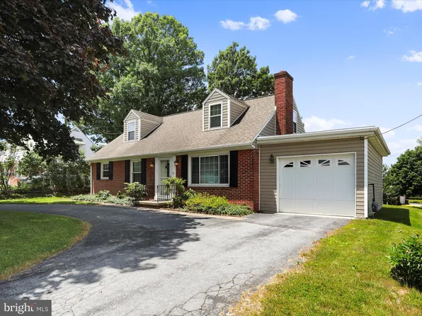 1101 S Main St, Chambersburg, PA 17201