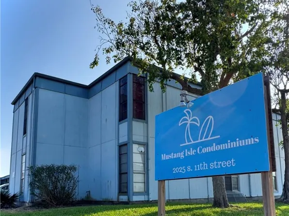 2025 S 11th St #13, Port Aransas, TX 78373