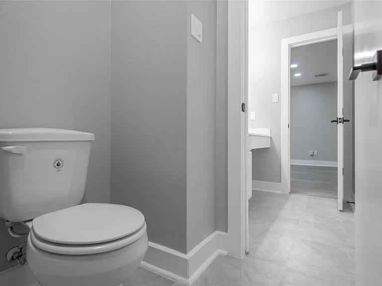 20911 Young Meadows Way — Photo 32