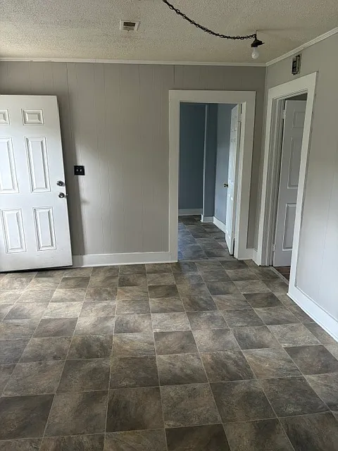 2 bed, $800 — Photo 3