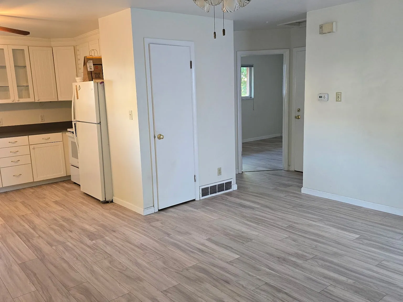Avenues Apartment/duplex — Photo 2