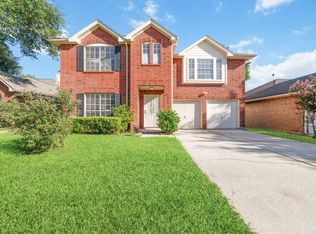 5530 Imperial Grove Dr, Houston, TX 77066