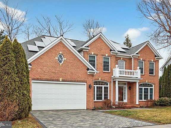 4th image of 9102 Travener Cir