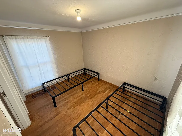 3401 W Yakima Ave — Photo 9