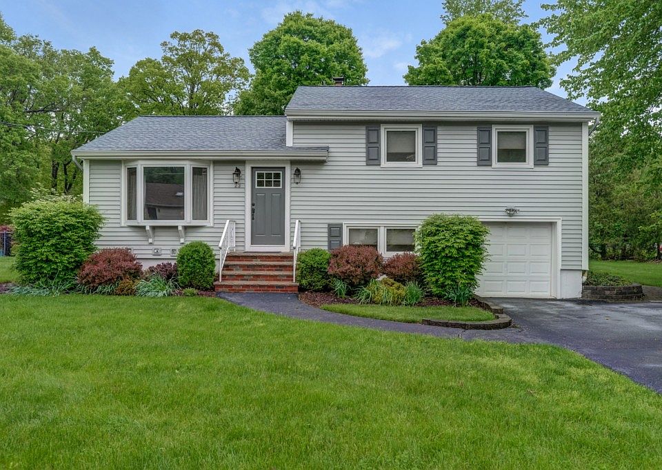 1st image of 23 Henrietta Dr