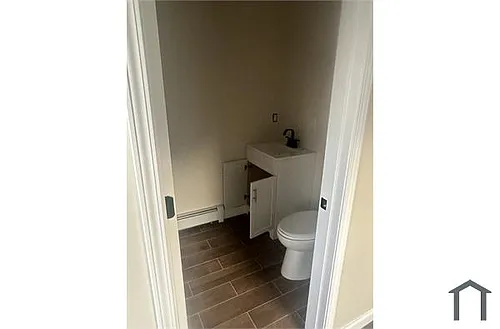 344 Main St #2 Photo 1