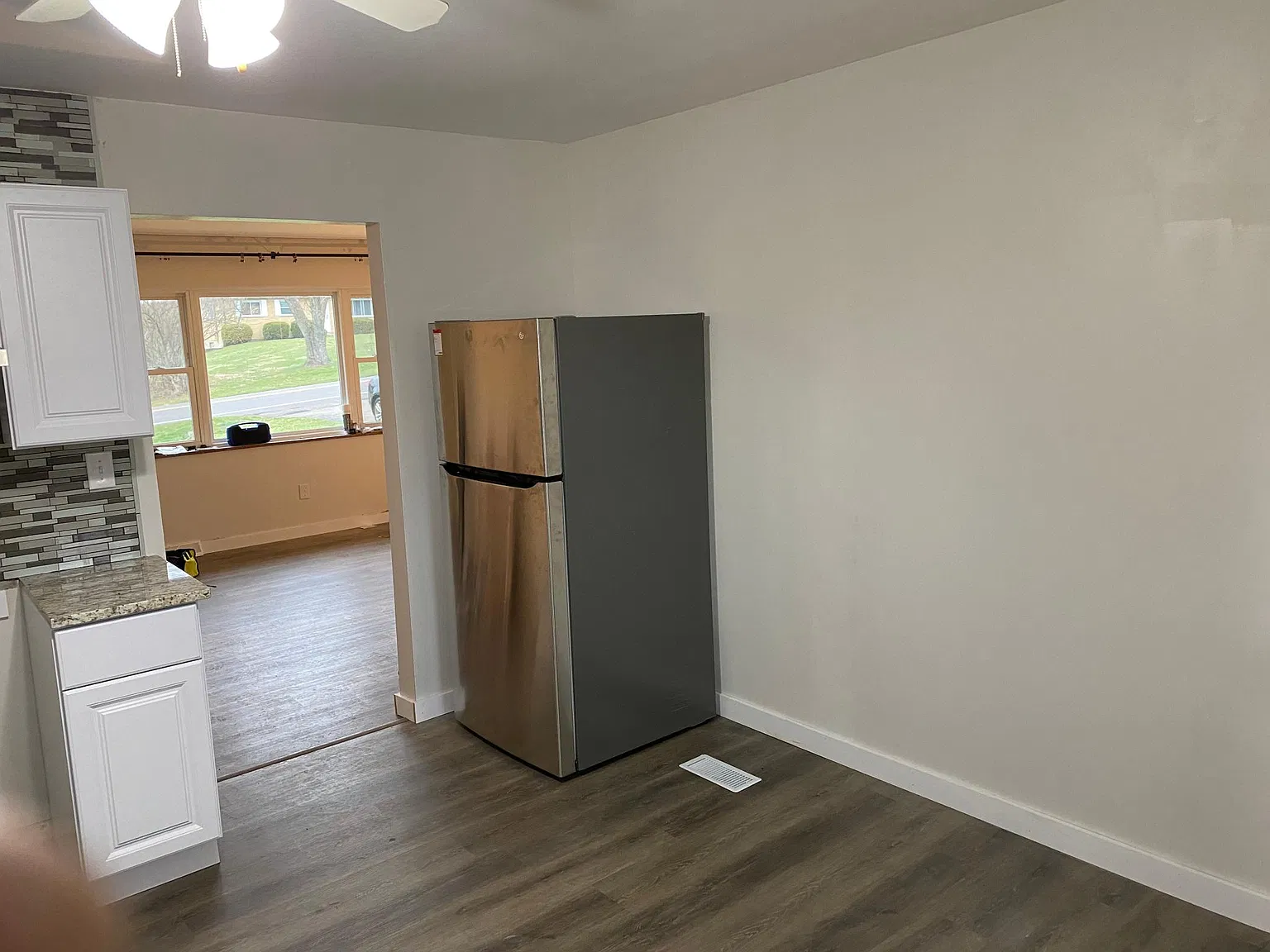 2 bed, 985 sqft, $1,500 — Photo 3