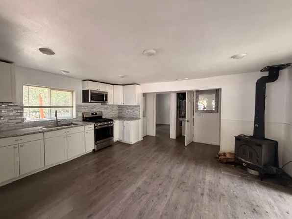 9387 Quercus Ln, Forest Falls, CA 92339