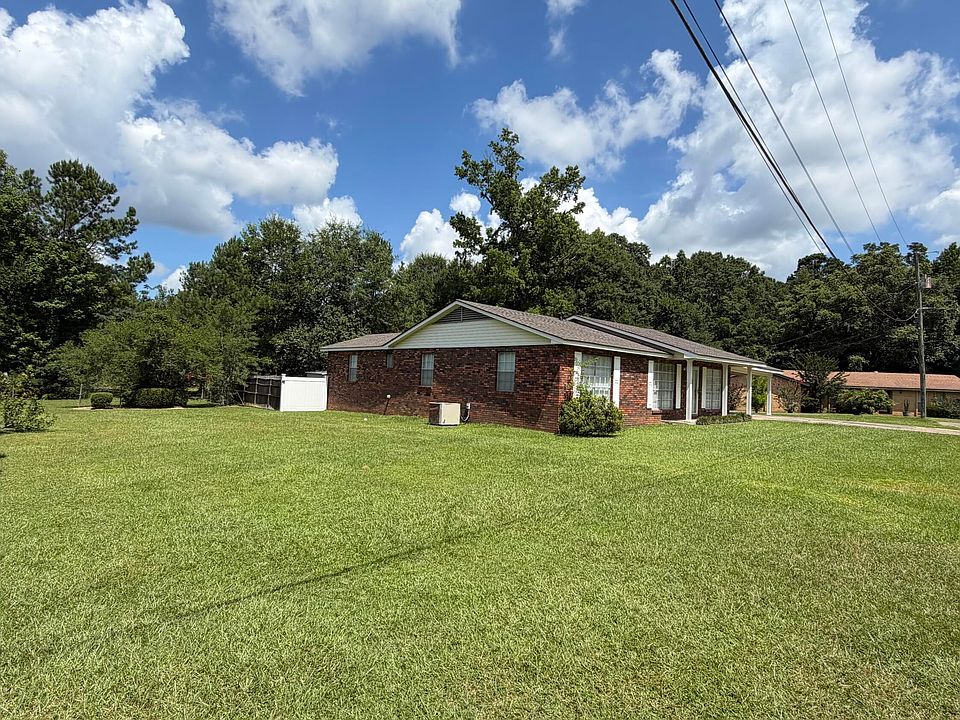 1st image of 1307 Pinehurst Dr
