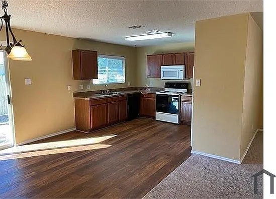 8657 Boswell Meadows Dr — Photo 1