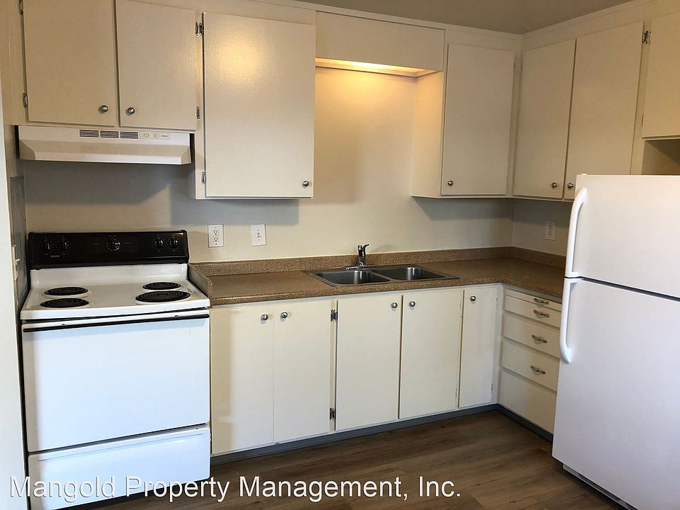 1st image of 646 Central Ave #7