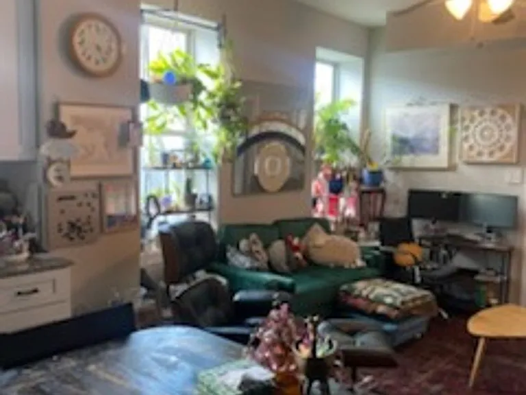 635 W Girard Ave #D — Photo 3