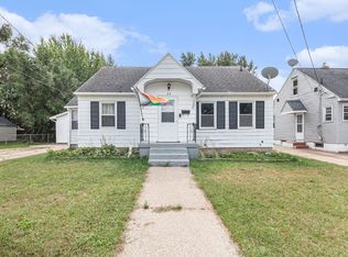 24 41st St SW, Wyoming, MI 49548