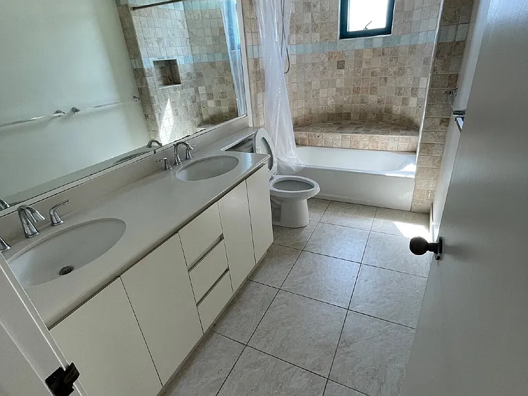 745 Isenberg St #502 — Photo 8