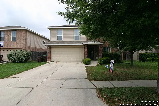 4 bed, 2.5 bath, 2439 sqft, $2,195 — Photo 4