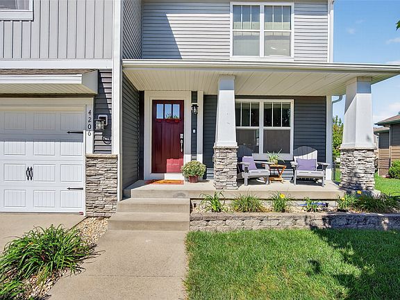 2nd image of 4206 NE Rio Dr