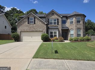 1374 Slate Bend Dr, Dacula, GA 30019