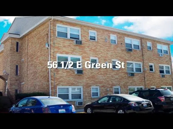 56 1/2 E Green St, Champaign, IL