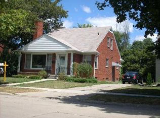 3674 Betsy Ross Dr, Royal Oak, MI