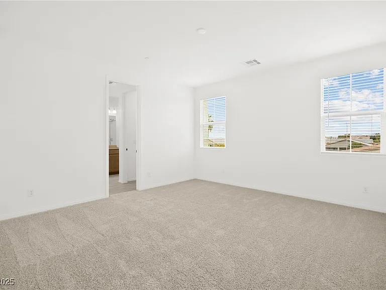 10140 Gabby Glen St — Photo 16