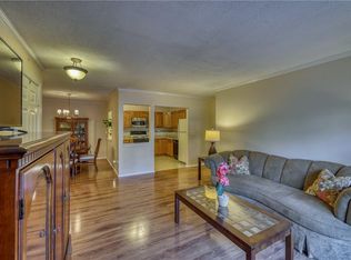 4 Nottingham Cir, Peekskill, NY 10566