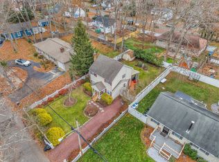 103 Wauwepex Trail, Ridge, NY 11961