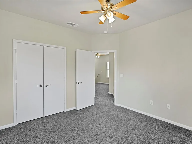 213 Grange St — Photo 10