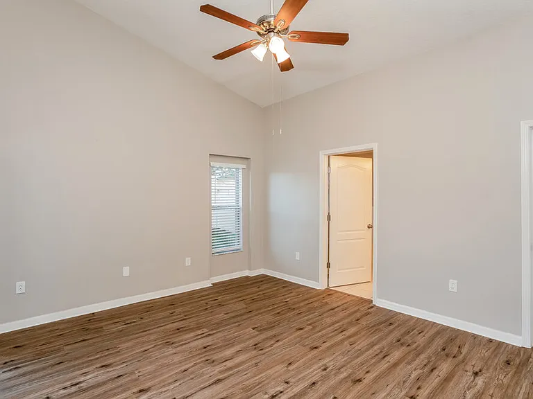 1010 Cristelle Jean Dr — Photo 10