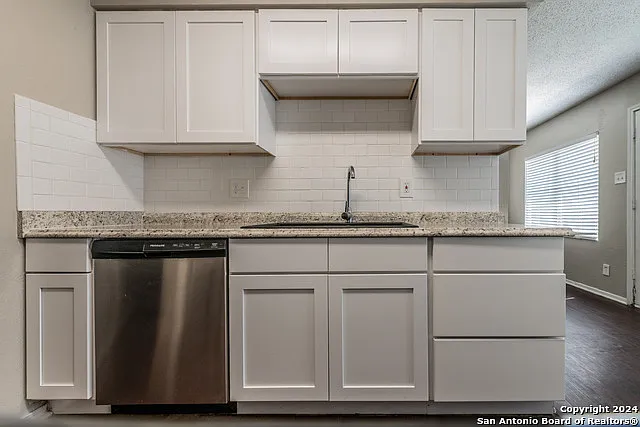5915 Cliff Rdg — Photo 27