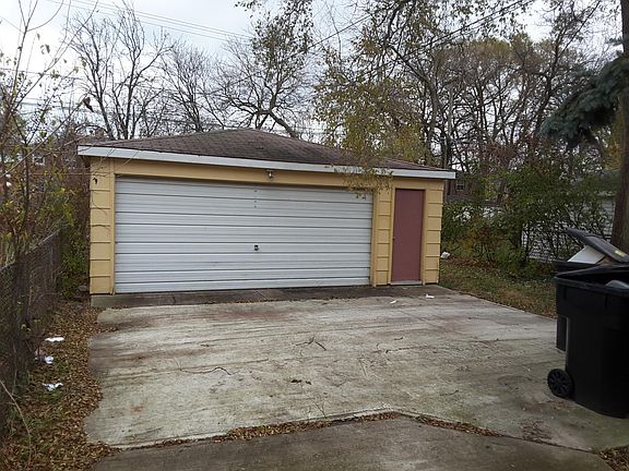 2nd image of 9837 S Calhoun Ave #House