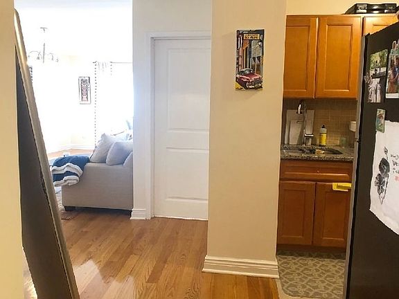 3rd image of 2934 Newtown Ave APT 1A