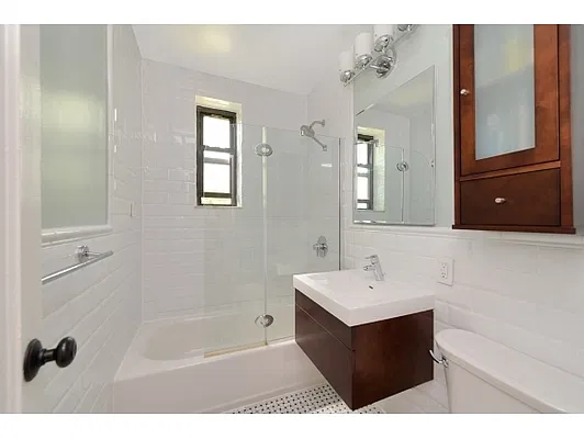 Sold by Keller Williams Realty Empire | media 5