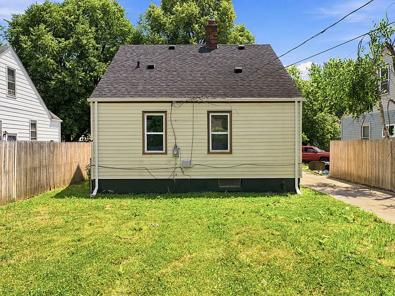 12151 Wayburn St — Photo 20