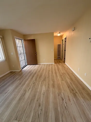 319 Claydelle Ave Photo 1