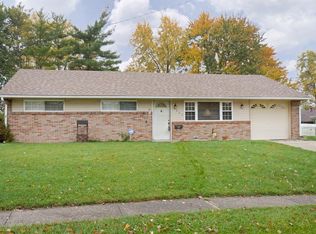 902 Meadow Ln, Lebanon, OH 45036