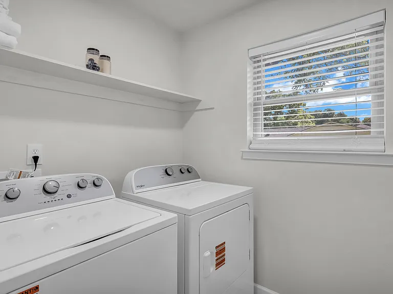 Full size washer and dryer with starter pods and dryer sheets provided