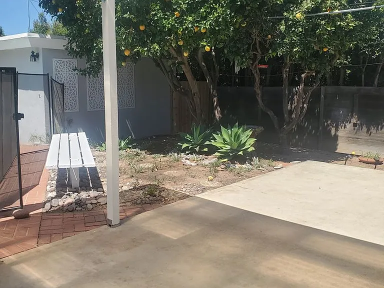 640 Alameda Blvd — Photo 28