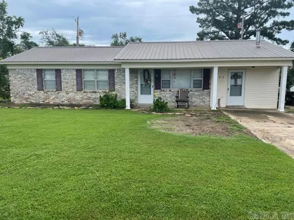 804 S Court St, Carlisle, AR 72024