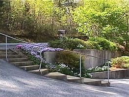 2nd image of 550 Hogback Mountain Rd