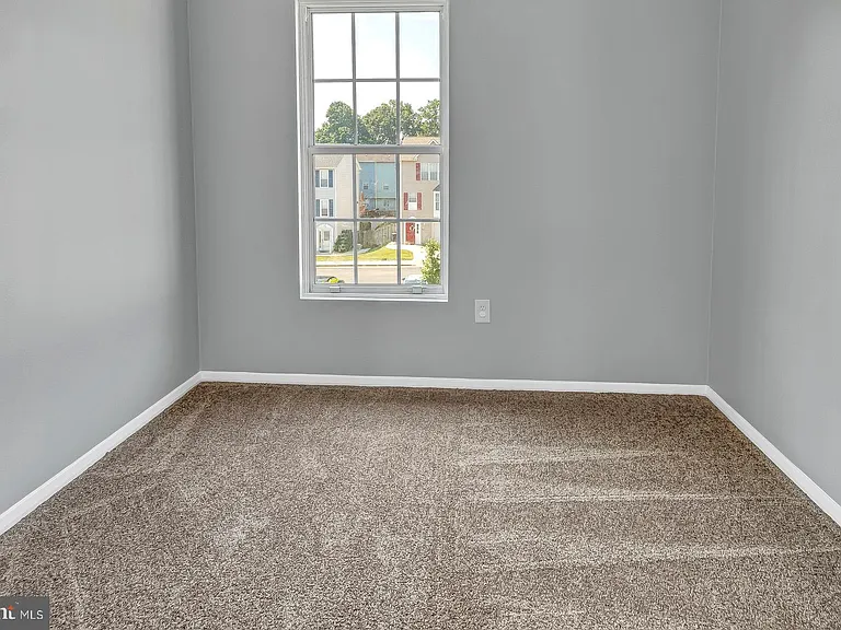 9456 Sea Breeze Ct — Photo 24