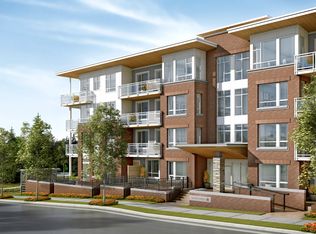 717 Chesterfield Ave #204, North Vancouver, BC V7M3L8