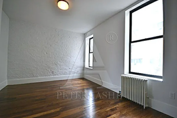 Rented by Peter Ashe | media 21