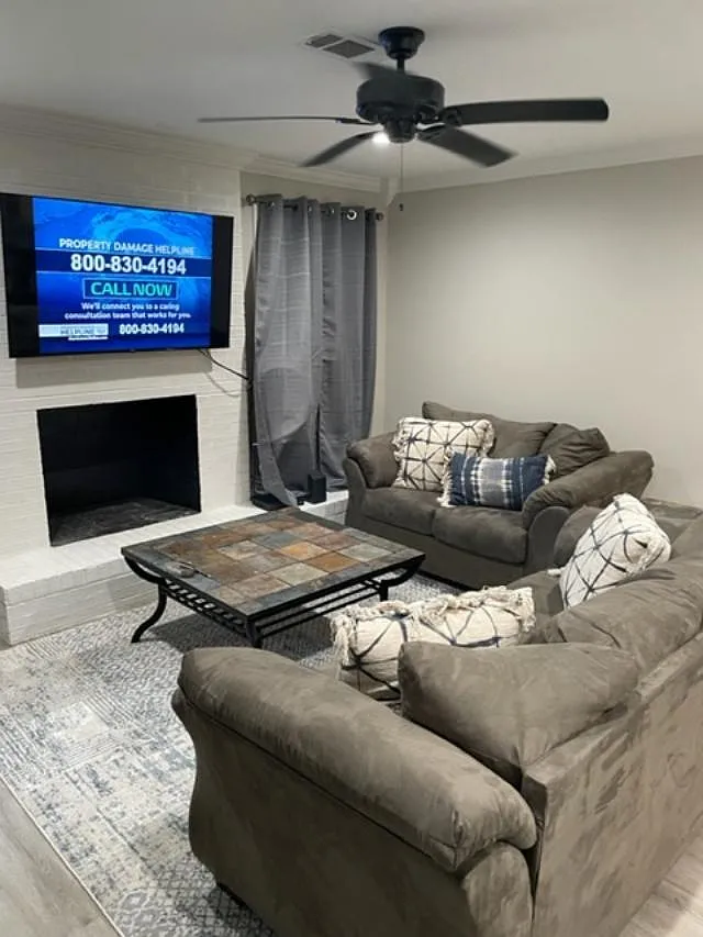 5175 Lanier Dr — Photo 2