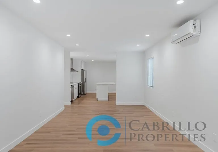 3645 Logan Ave — Photo 4