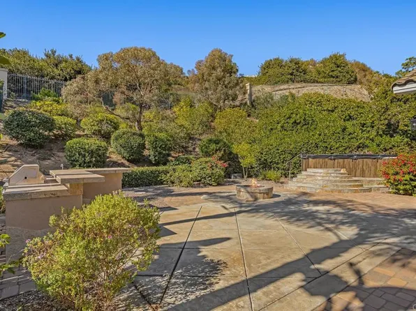 7325 Gabbiano Ln, Carlsbad, CA 92011