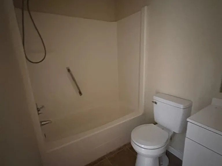 3820 John Marshall Rd — Photo 11
