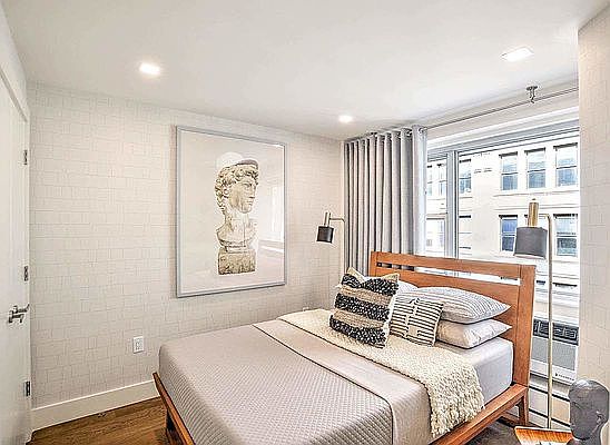 5th image of 60 E 12th St APT 8L
