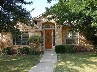 1728 Garrett Dr, Carrollton, TX 75010