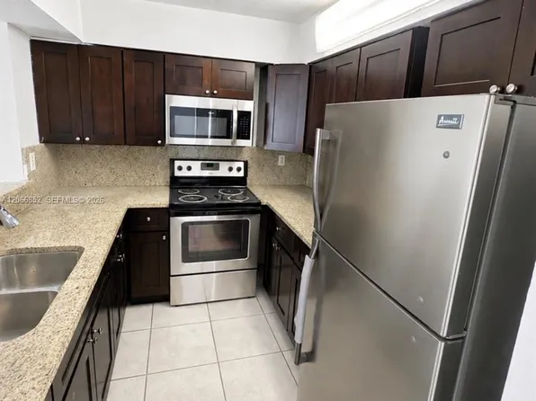 8460 SW 154th Circle Ct APT 111, Miami, FL 33193