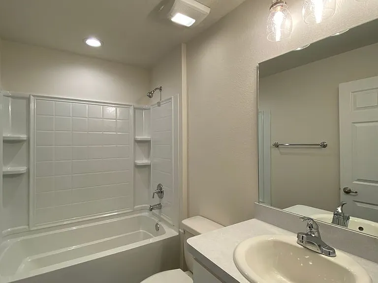 8190 N Wakefield Dr — Photo 29